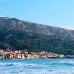 Modern Eingerichtete Fuer 2 Personen- Klimatisiert- Freie Parkplatz Un By Interhome Appartamento Baška